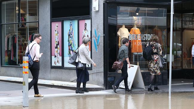 Flooding along Murray Street. Picture: Zak Simmonds