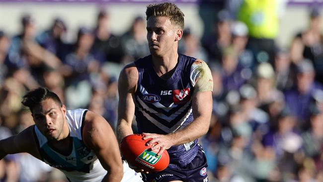 Hayden Crozier in action for Fremantle.