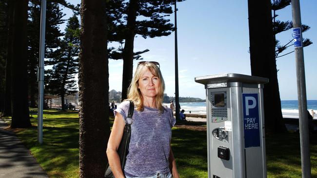 Woman cops unfair parking fine because of glitch in ticket station. Leslie Sargaent parked her car on N Steyne and put her rego in the ticket box. She was fined 5 minutes later - even the council said they'd had teething problems with the machine but they wouldn't reverse the fine, she went to SDRO and they refused her appeal as well.