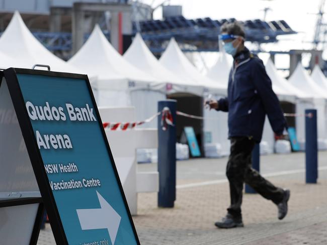 SYDNEY, AUSTRALIA - NewsWire Photos SEPTEMBER 16, 2021: Qudos Bank vaccination hub in Homebush. Picture: NCA NewsWire / Nikki Short