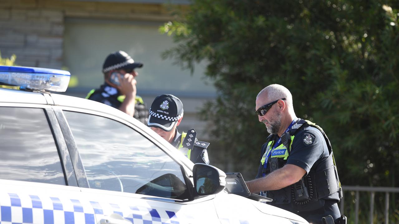 Police shooting in Warrawee Ave Norlane Geelong.