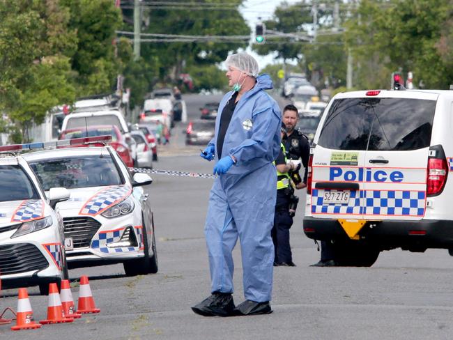 Forensic investigators on Ronald St. Picture: Steve Pohlner