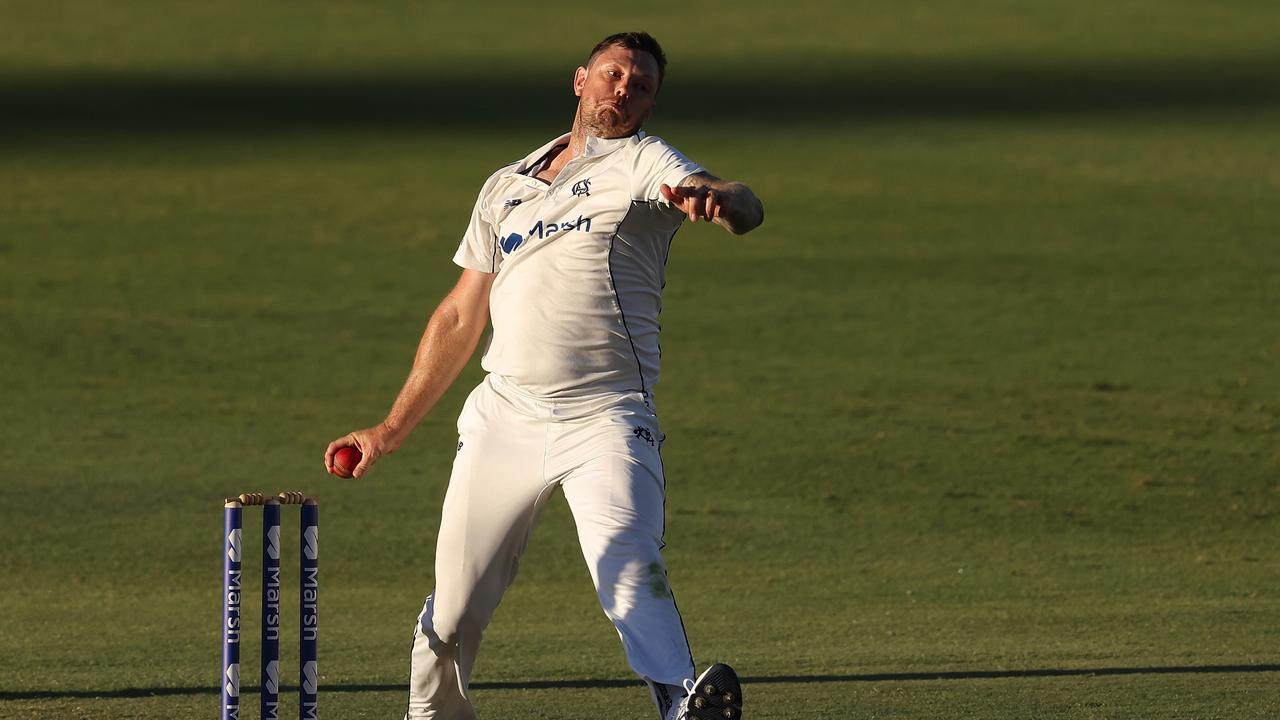 James Pattinson of Victoria. Photo by Paul Kane/Getty Images