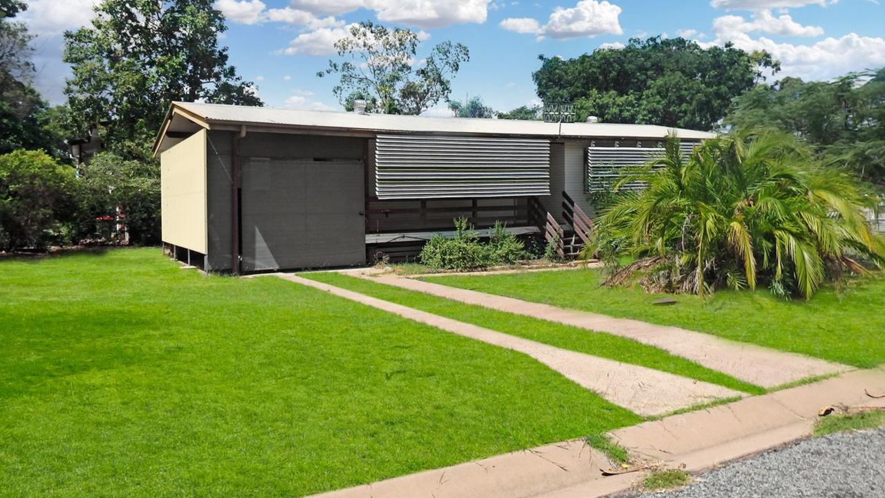 This humble house in Dysart is currently on sale for just $79,000.