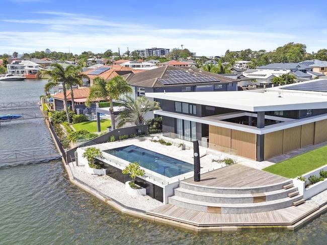 REAL ESTATE: 'Sternlight' by AMD Quality Constructions has been crowned House of the Year at the 2024 Master Builders Queensland Housing & Construction Awards. Image supplied.