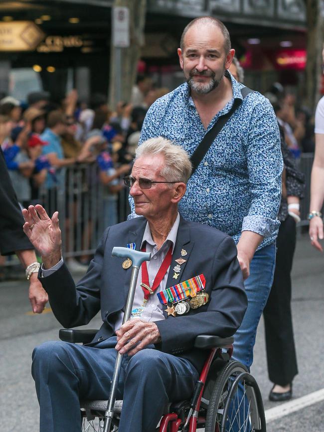 WW2 veteran Len McLeod in Brisbane for the 2023 ANZAC Day March. Picture: NCA NewsWire / Glenn Campbell