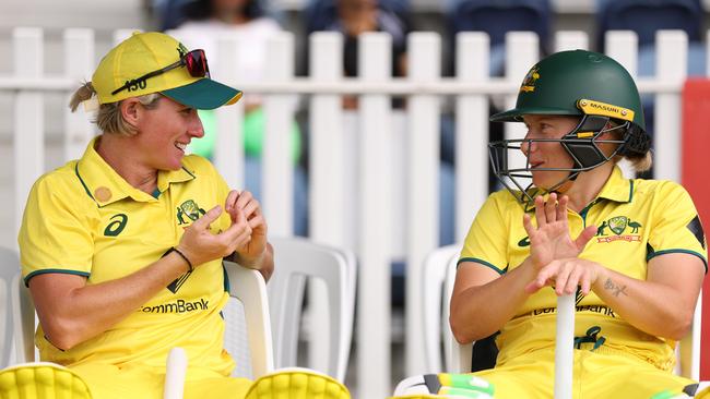 MELBOURNE, AUSTRALIA - JANUARY 14: Beth Mooney and Alyssa Healy of Australia are seen during game two of the Women's Ashes ODI series between Australia and England at Junction Oval on January 14, 2025 in Melbourne, Australia. (Photo by Robert Cianflone/Getty Images)