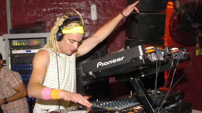 DJ Sammon from Mt Gambier during the 2008 Spin DJ competition final at Sugar.