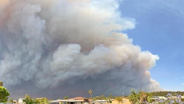 View of Mogo bushfire from Maloney's Beach. Picture: Instagram.com/p/B6tqKL0lh8m