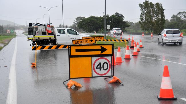 The lower span of Bohle River bridge near Bohle Barn was closed on Monday morning. (FILE PHOTO). Picture: Evan Morgan.