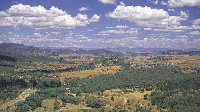 Viable option ... Tamworth in the New England district. Picture: Tourism NSW