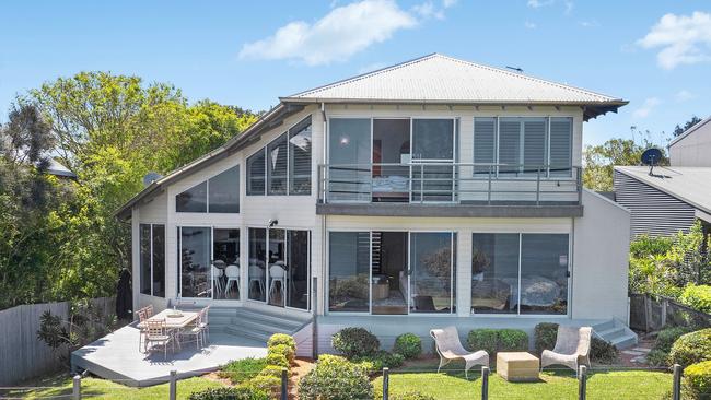 Anthony Albanese and his fiance Jodi Haydon have bought this $4.3m luxury beach home.