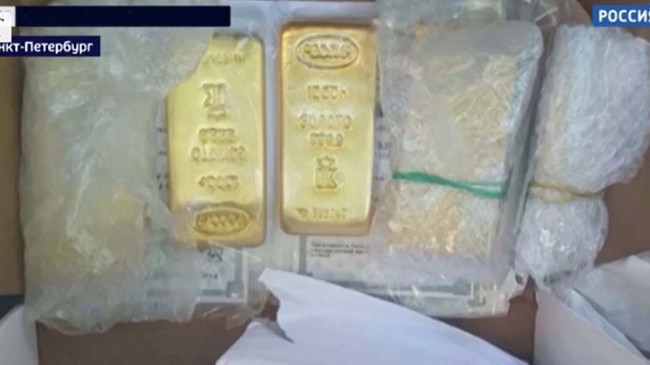 Police found bars of gold in the mansion. Picture; Telegram.