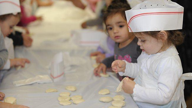 Passover at Hug A Bub for Chabad Youth