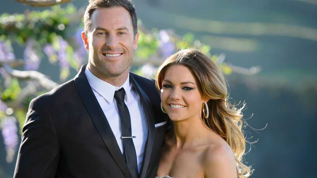 Sam Frost Declares Love For Sasha In Bachelorette Finale | The Courier Mail