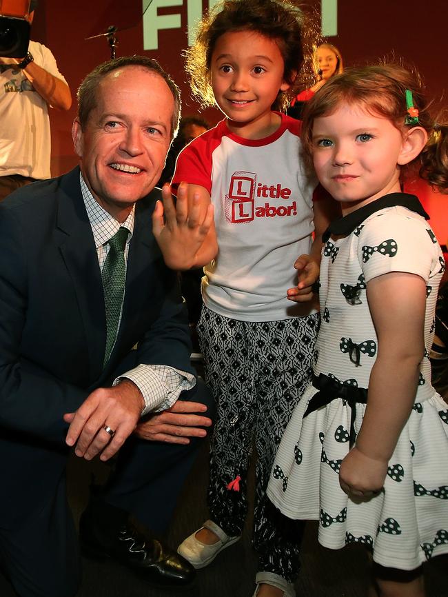 Bill Shorten with Phoebe Garcia, 7, and Charlotte Jackson-Crosby, 4, after addressing the Labor Supporters Network Rally at UWS School of Medicine. Picture: Kym Smith