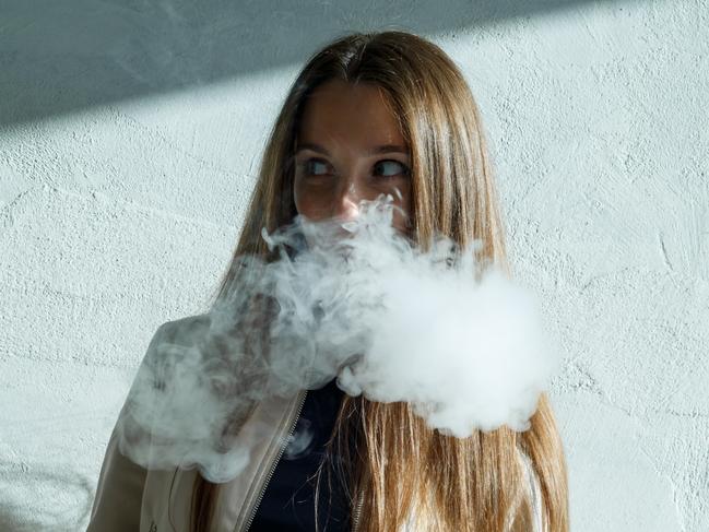 The Cancer Council wants immediate action to tackle the vaping crisis.