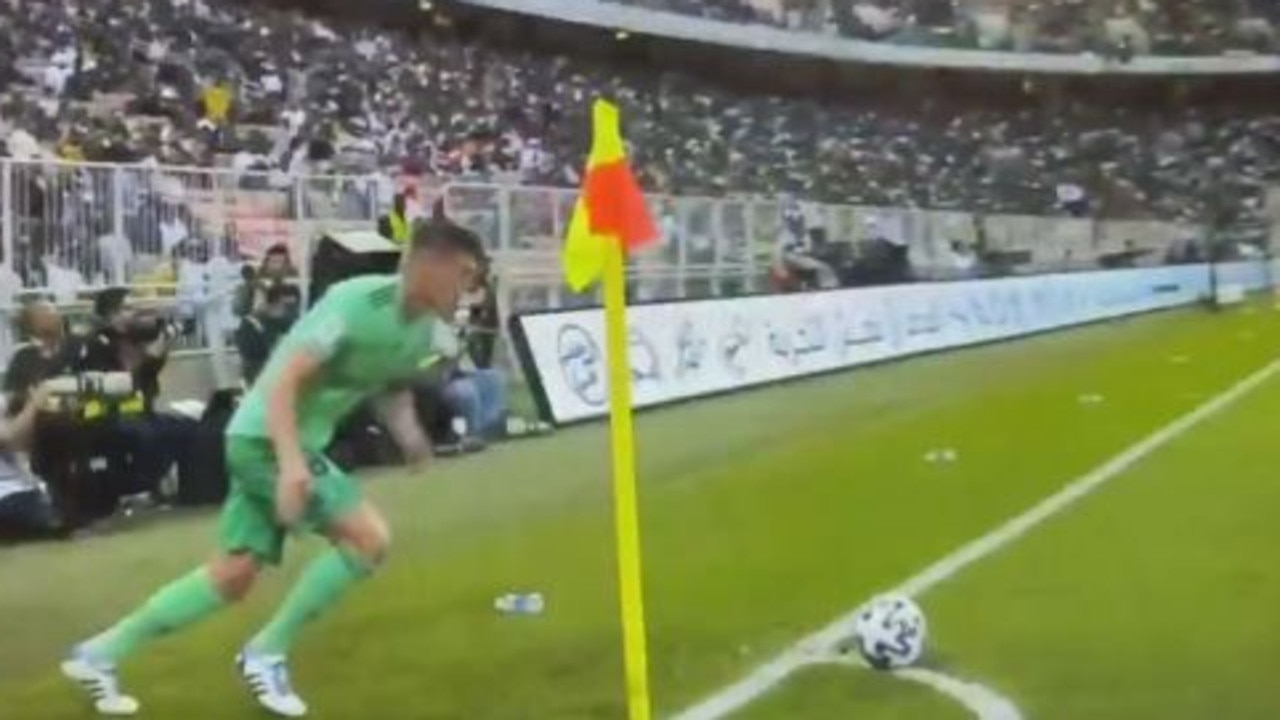 Watch Toni Kroos score direct from a corner as Real Madrid take on