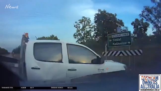 Two vehicles crash near Katherine (Dashcam Owners Australia)