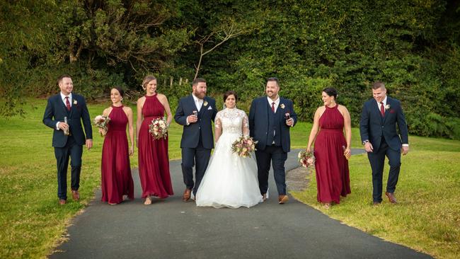 Bridal party chums: Sunshine Coast Wedding Photographer Ben Connolly