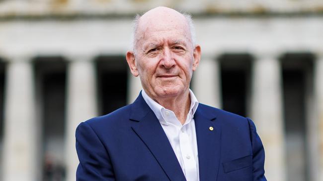 26/05/2023 Sir Peter Cosgrove at the Melbourne shrine of remembrance. He will be the face of the DVA's 50th anniversary of vietnam war. Aaron Francis / The Australian