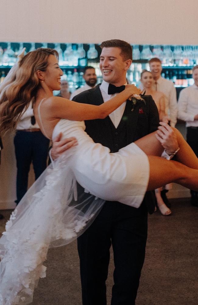 The newlyweds dance up a storm. Picture: onemustardseed