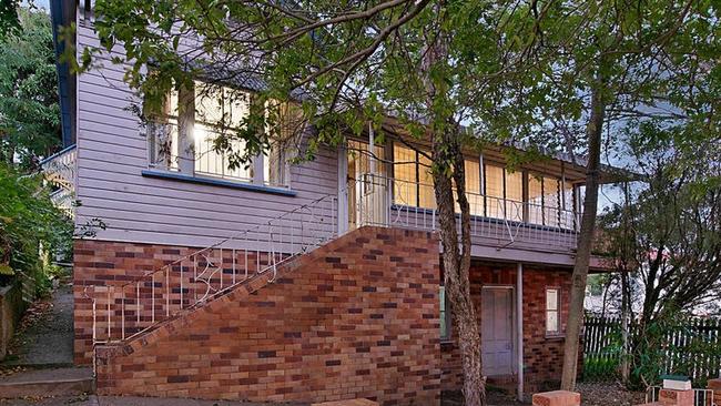 The house at 42 Blakeney St, Highgate Hill, before it was renovated.