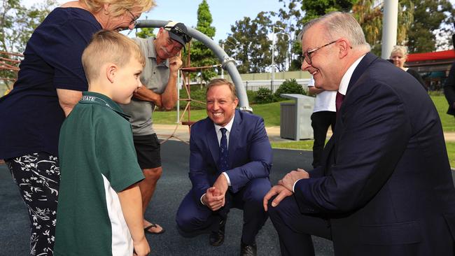 Premier Steven Miles and Prime Minister Anthony Albanese speaking to Gold Coast primary school student. Pic: Adam Head