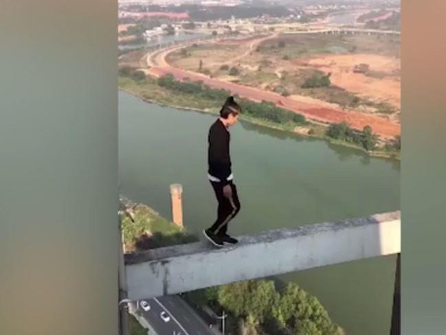 Ву юннин. Ву Юннинг тело. Wu Yongning the Daredevil.