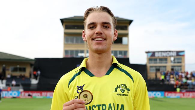 BENONI, SOUTH AFRICA - FEBRUARY 11: Mahli Beardman of Australia poses for a photograph with the Player of the Match award after the ICC U19 Men's Cricket World Cup South Africa 2024 Final between India and Australia at Willowmoore Park on February 11, 2024 in Benoni, South Africa. (Photo by Matthew Lewis-ICC/ICC via Getty Images)