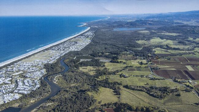 Alan McIntosh is sick of watching the debate about the Tweed hospital site rage on. He has decided to step in and offer up his property in Cudgen for development instead ....FOR FREE. Picture: Jerad Williams