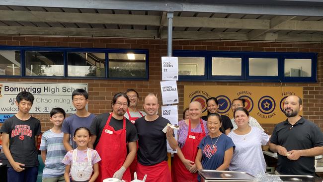 Bonnyrigg High P&amp;C sausage sizzle in full swing. Kirsten Jelinek.