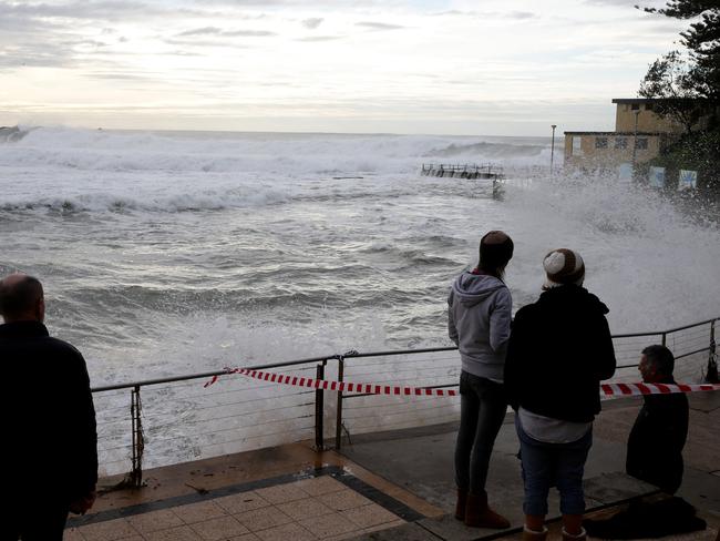 Sydney wild weather: Amazing pictures of storm | Daily Telegraph