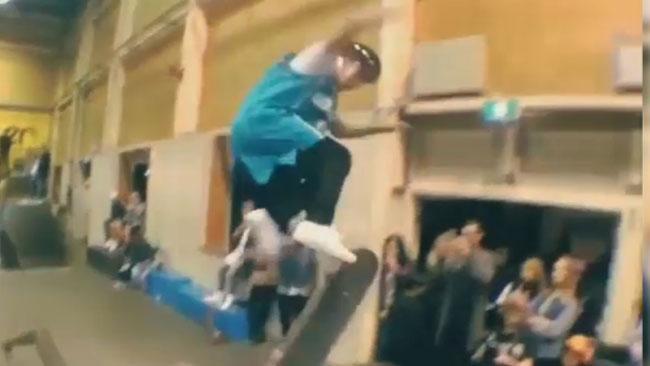 Justin Bieber rips up a Sydney skate park