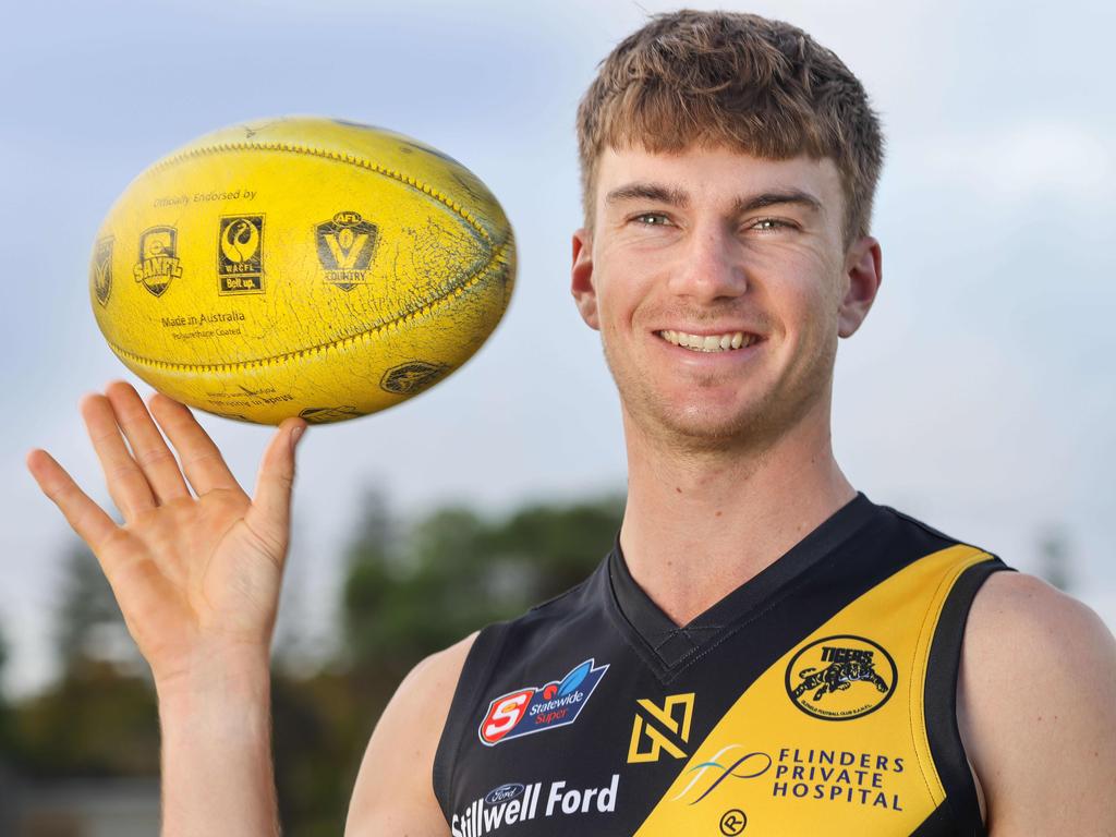 FEATURES  ADV  Glenelg footballer Tom Schott at Glenelg oval.  He has just returned from a serious left knee injury..Image/ Russell Millard