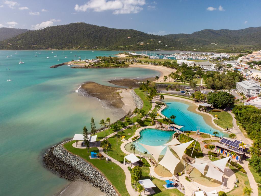 The Airlie Beach Lagoon will remain open throughout the entire holiday period. Photo: Tourism and Events Queensland