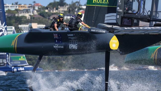 Australia SailGP Team helmed by Tom Slingsby in action on Race Day 1. Australia Sail Grand Prix presented by KPMG. 17 December 2021. Photo: Phil Hillyard for SailGP. Handout image supplied by SailGP