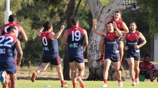 Eastern Park celebrates Mansell’s 20th goal on Saturday. Picture: Eastern Park Football Club