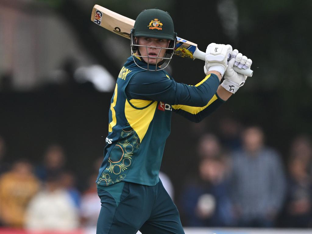 EDINBURGH, SCOTLAND - SEPTEMBER 07: Australia batsman Jake Fraser-McGurk hits out during the 3rd Men's T20 between Scotland and Australia at The Grange Club on September 07, 2024 in Edinburgh, Scotland. (Photo by Stu Forster/Getty Images)