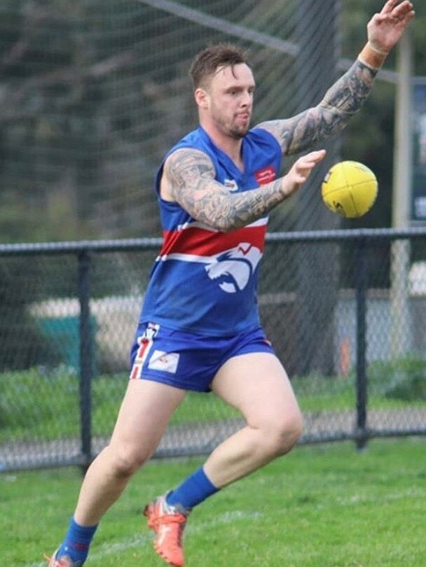 Van Unen snaps a goal for Wandin.