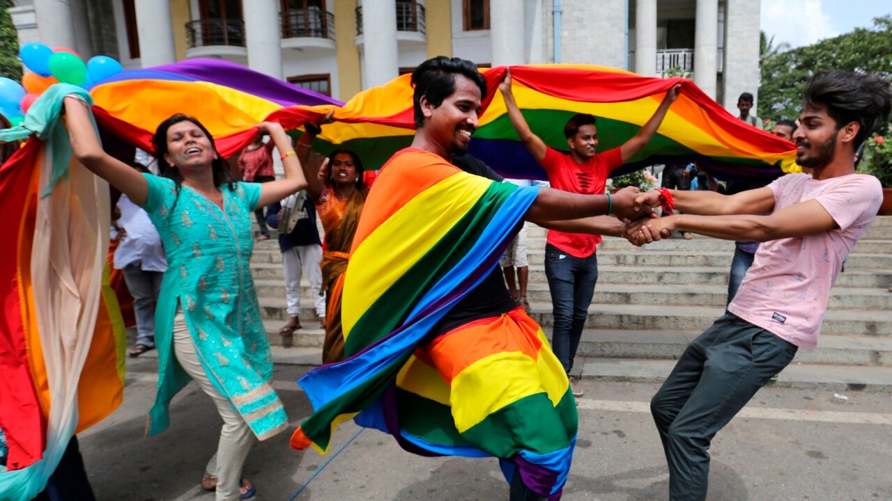 India legalises gay sex in landmark ruling