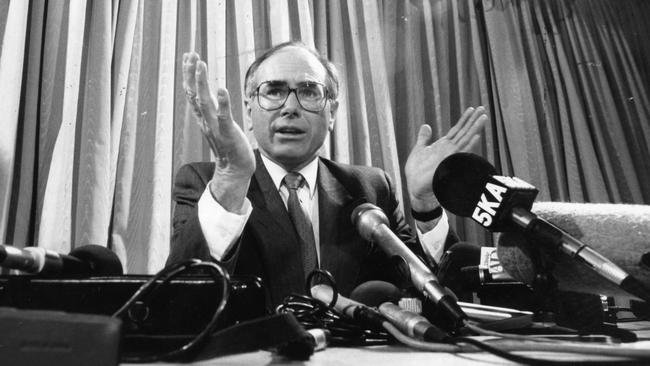 The backbencher — and columnist for The Australian — holds a press conference in September 1989.