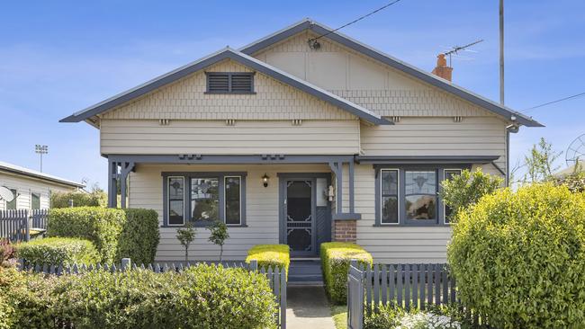 21 Craddock Street, North Geelong.