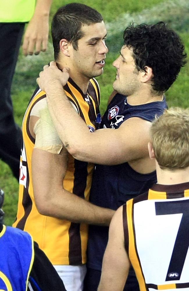 Carlton's Brendan Fevola and champion Hawk Lance Franklin share a special moment on an awkward night when one did and one didn’t.