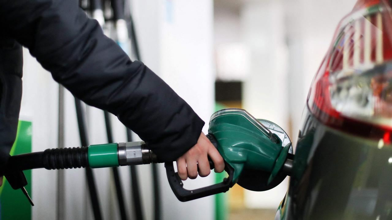 Petrol prices: Melbourne motorists warned of hike in coming days ...