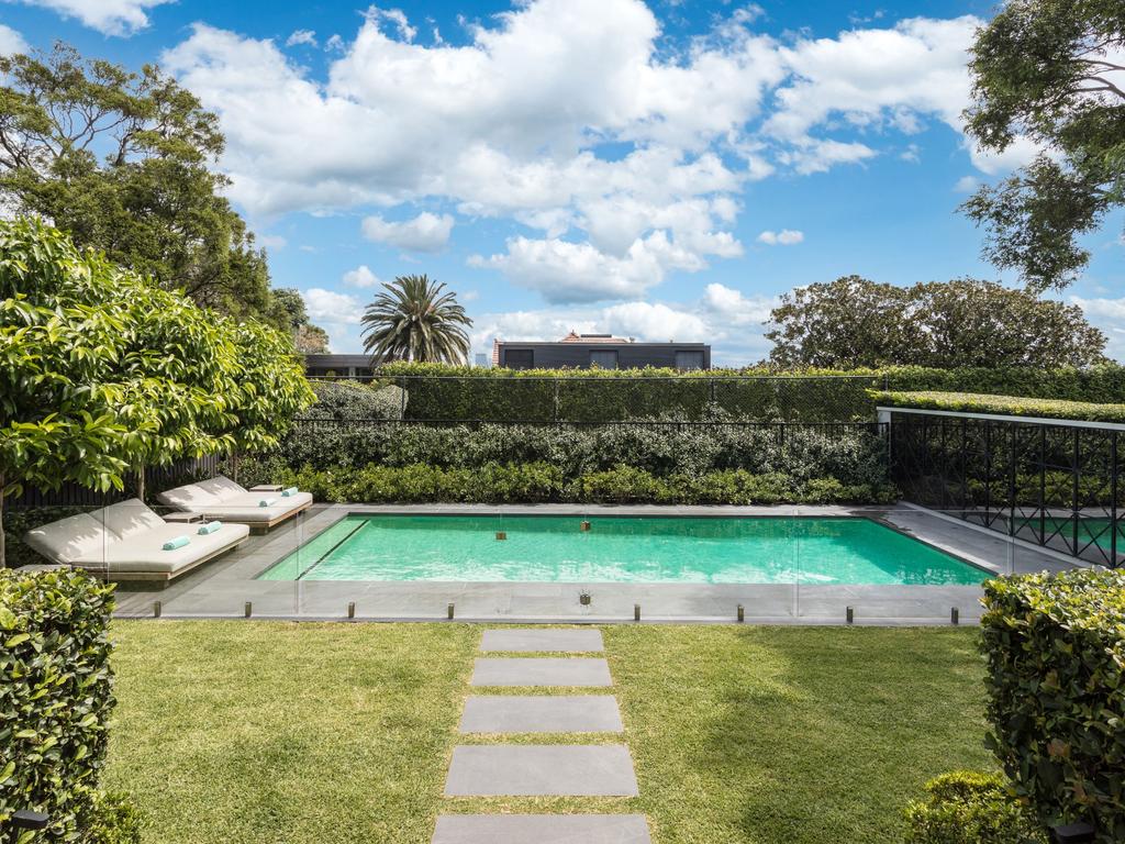 Mosman house the first in lower North Shore to sell for about $10m in ...