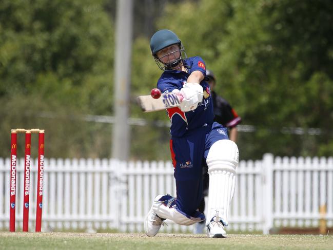 Gordon’s Jorja Horan didn’t waste any time the bat. Picture Warren Gannon Photography