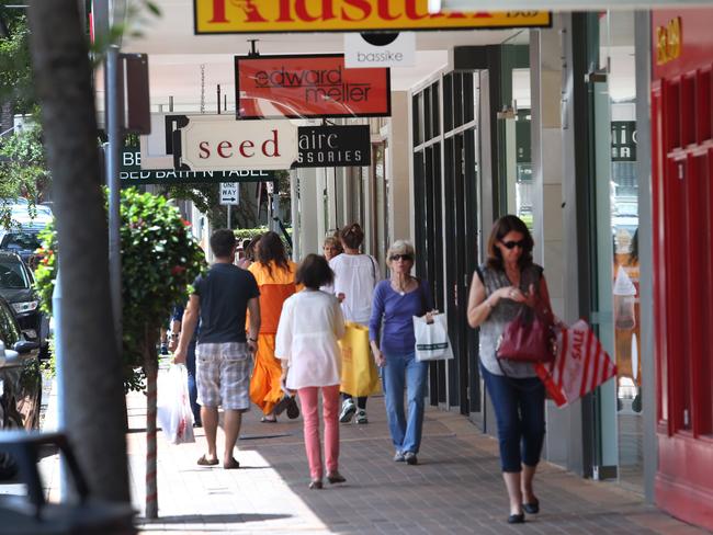 CCTV will not be installed along Military Rd between Mosman and Spit junctions, for the time being. Picture: Richard Dobson