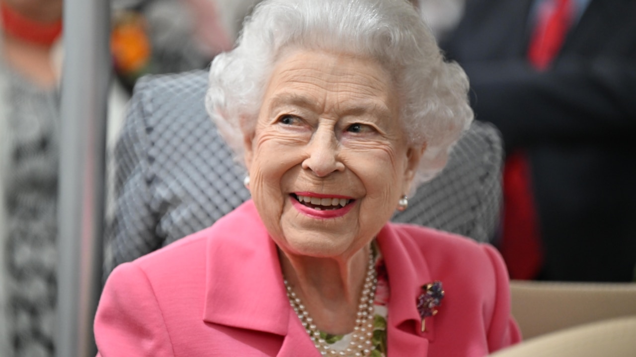 Regina Elisabeta a II-a suferă de panică în aer deasupra Londrei înainte de sărbătorile jubileului de platină