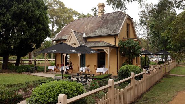 The charming Gatehouse Tea Rooms.